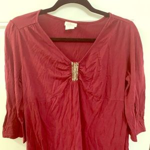 Maternity shirt with rhinestones